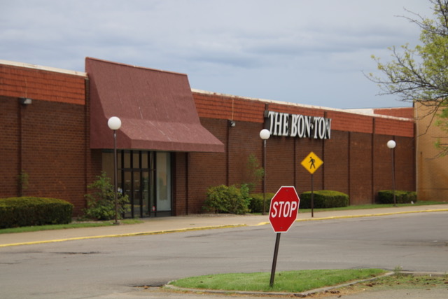 The Olean Common Council approved a contract Tuesday to study to relocate the John J. Ash Community Center and Youth and Recreation Services to Olean Center Mall. (Rick Miller/Olean Star)