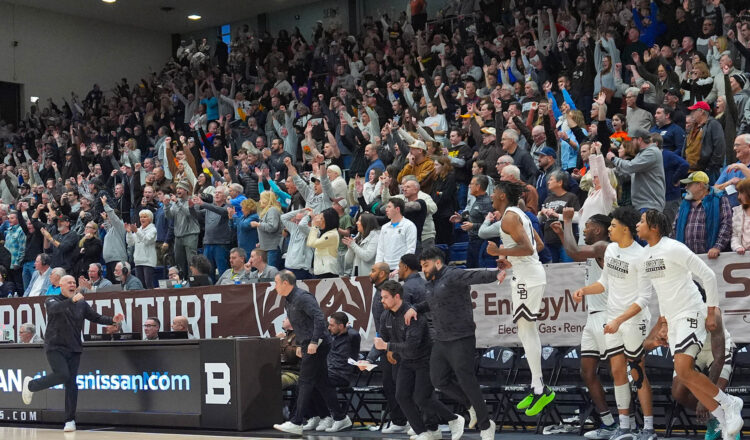 Chuck Pollock points out, “St. Bonaventure is on Christmas break (and only a handful of students at the games). But alas, the folks in the blues and reds relocated their energy and excitement and spent most of the second half standing and screaming, a scene rarely replicated in the on-campus arena’s history. Photo courtesy @BonniesMBB