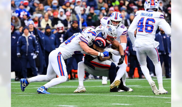 As Chuck Pollock notes, the leading tackler for the Bills was Joe Andreessen, the free-agent linebacker from UB, who had 10 stops. Photo by Bill Wippert/Buffalo Bills